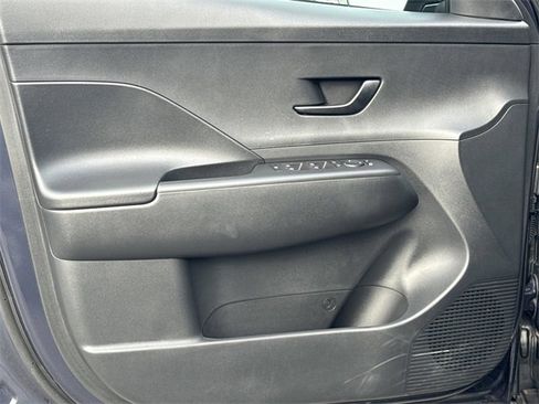 Certified 2025 Hyundai Kona SEL image 10