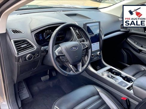 Used 2024 Ford Edge SEL AWD/4WD image 14
