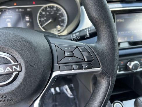 New 2025 Nissan Versa SV w/ Trunk Package image 30