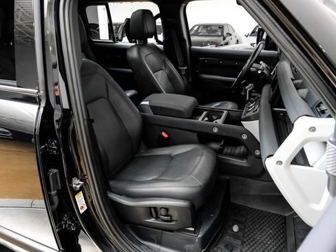 Used 2023 Land Rover Defender 110 SE image 37