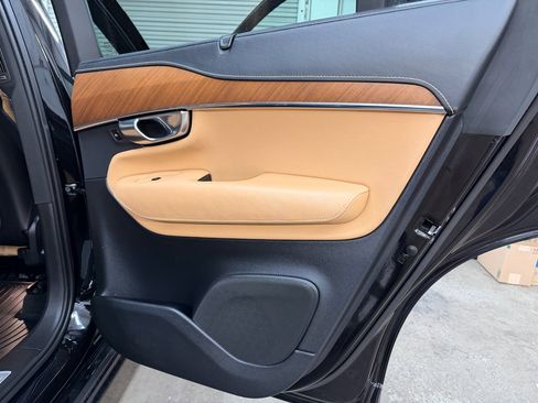 Used 2018 Volvo XC90 T6 Inscription w/ Convenience Package image 35