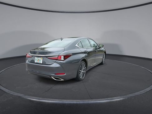 Used 2025 Lexus ES 350 w/ Premium Package image 8
