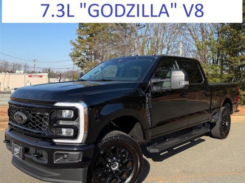Used 2025 Ford F250 XLT w/ Black Appearance Package image 1