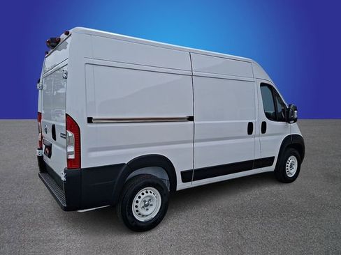 Used 2024 RAM ProMaster 2500 w/ Safety Group FWD image 4