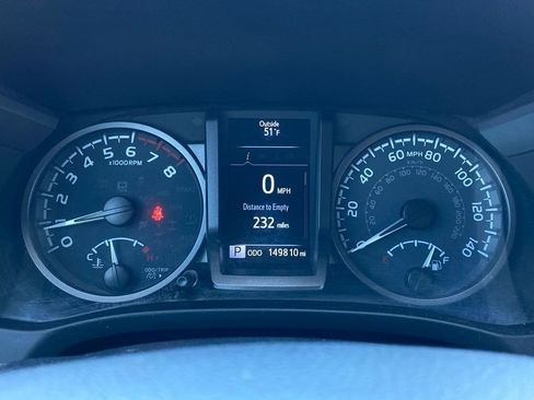 Used 2021 Toyota Tacoma TRD Sport w/ Technology Package image 16