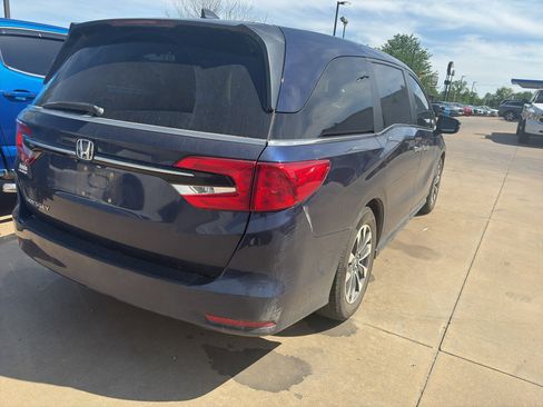 Used 2022 Honda Odyssey EX-L image 2