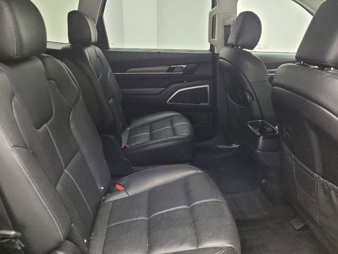 Used 2021 Kia Telluride EX w/ EX Premium Package AWD/4WD image 19