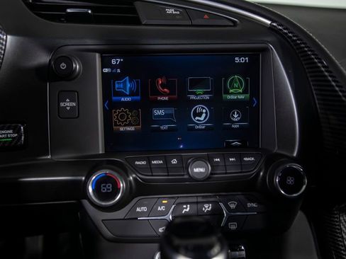 Used 2019 Chevrolet Corvette Grand Sport w/ Carbon Flash Badge Package image 27