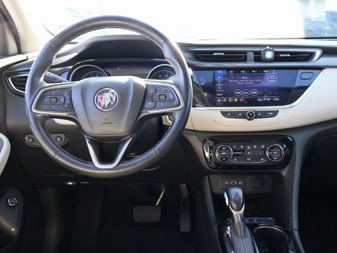 Used 2022 Buick Encore GX Essence w/ Sport Touring Package image 17