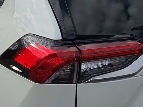 Certified 2022 Toyota RAV4 XSE image 11