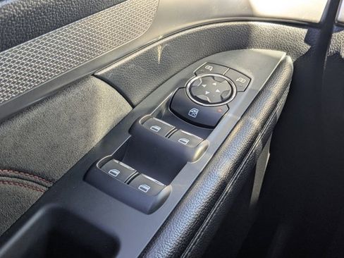 Used 2018 Ford Explorer XLT w/ Equipment Group 202A image 27