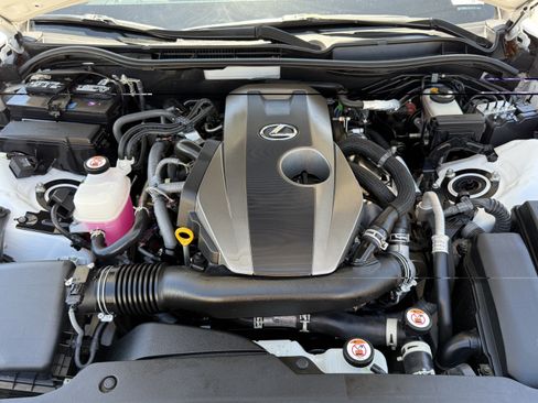 Certified 2022 Lexus IS 300 RWD image 29