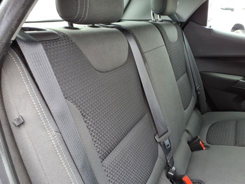 Used 2022 Chevrolet Bolt LT FWD image 15