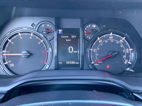 Certified 2022 Toyota 4Runner SR5 Premium image 24