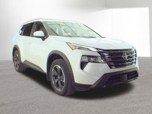 Used 2024 Nissan Rogue SV w/ SV Premium Package AWD/4WD image 6