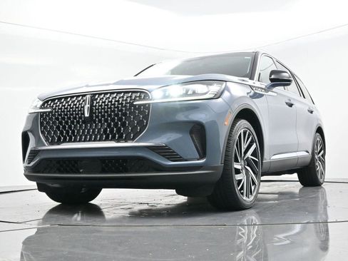 Used 2025 Lincoln Aviator Reserve w/ Equipment Group 201A image 50