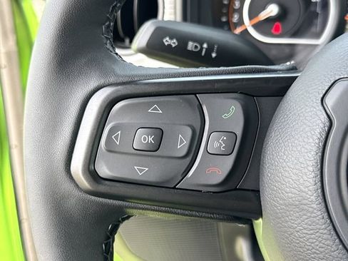 Used 2025 Jeep Wrangler Willys image 35