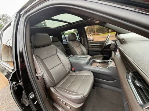 Used 2021 GMC Yukon Denali w/ Denali Premium Package RWD image 14
