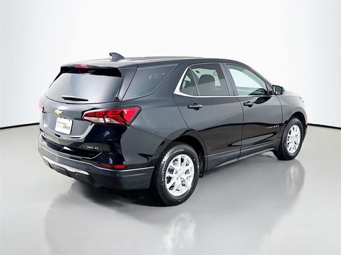 Used 2023 Chevrolet Equinox LT image 9