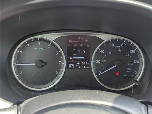 Used 2024 Nissan Kicks S FWD image 12
