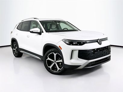 New 2025 Volkswagen Tiguan SE