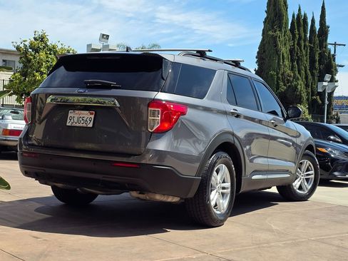 Used 2021 Ford Explorer XLT RWD image 12