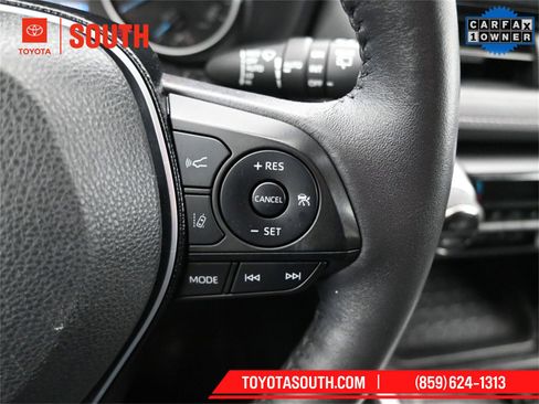 Used 2021 Toyota RAV4 XLE w/ Convenience Package image 18
