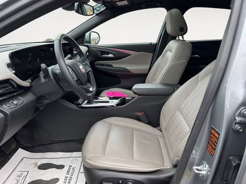 Used 2025 Buick Envista Avenir image 9