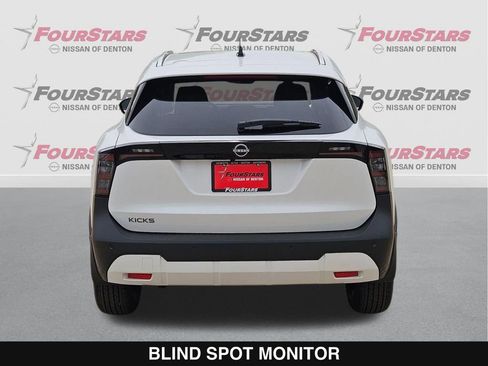 New 2026 Nissan Kicks SV FWD image 5