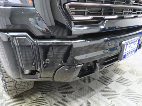 Used 2025 GMC Sierra 2500 AT4X image 56