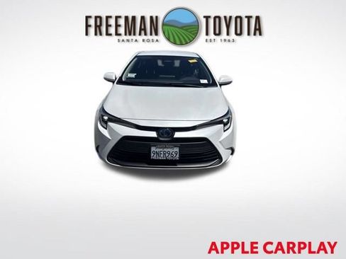 Used 2024 Toyota Corolla LE FWD image 3