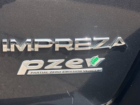 Used 2015 Subaru Impreza 2.0i AWD/4WD image 15