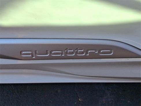 Used 2025 Audi Q7 3.0T Premium Plus image 8