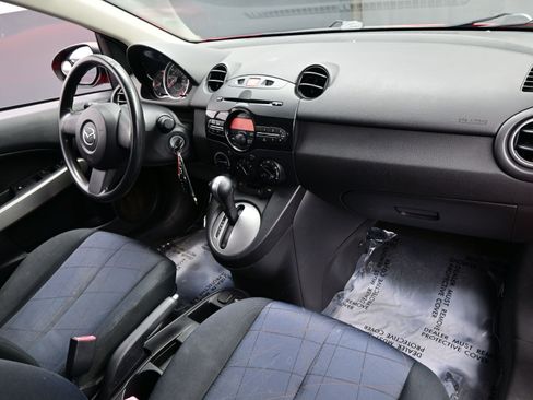 Used 2013 MAZDA MAZDA2 Sport FWD image 14