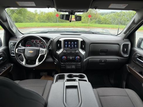 Used 2021 Chevrolet Silverado 2500 LT w/ Convenience Package AWD/4WD image 19