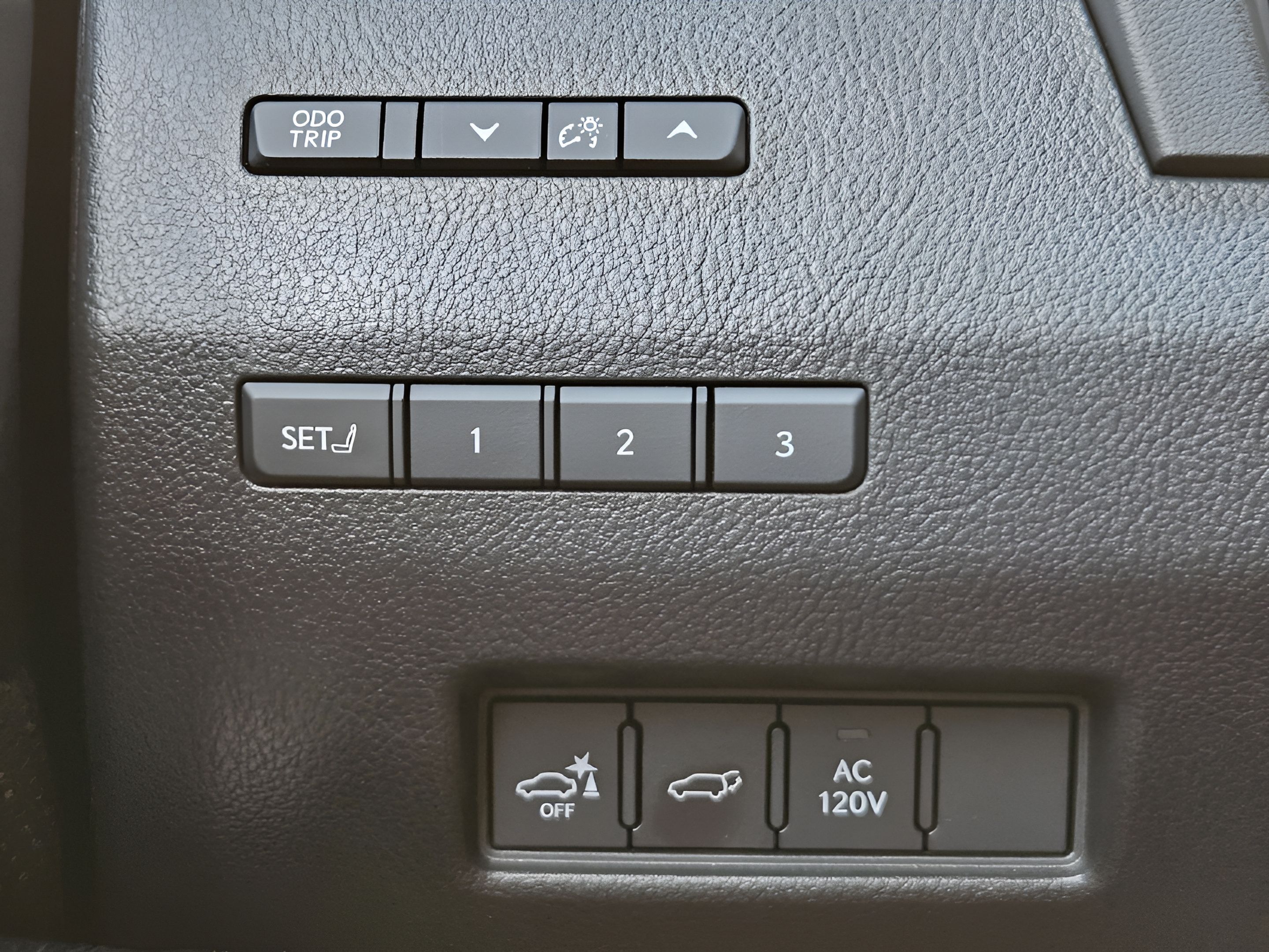 Used 2024 Lexus GX 550 w/ Accessory Package (Z1) AWD/4WD image 16