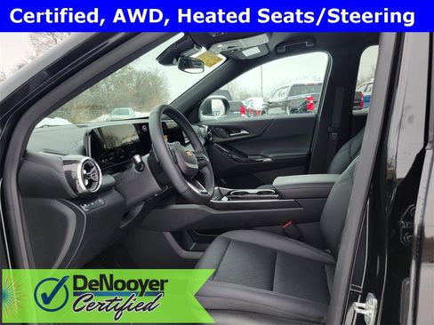 Used 2025 Chevrolet Equinox LT w/ Convenience Package II image 8