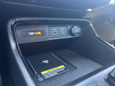 Used 2025 Honda CR-V EX-L image 12