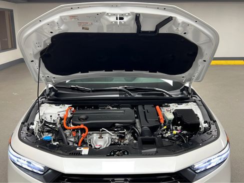 Used 2024 Honda Accord Sport image 26