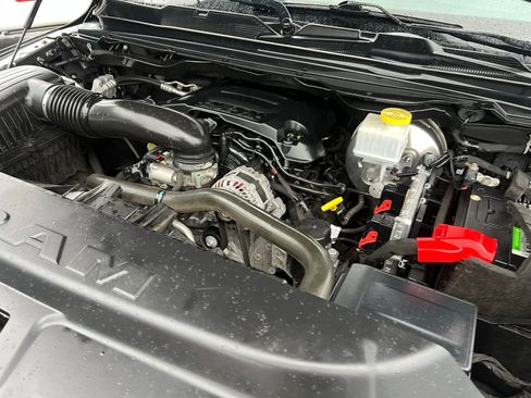 Used 2021 RAM 1500 Laramie w/ Sport Appearance Package image 16