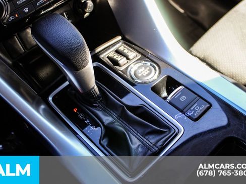 Used 2024 Mitsubishi Eclipse Cross SE image 38