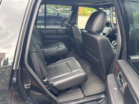 Used 2017 Lincoln Navigator Reserve AWD/4WD image 6