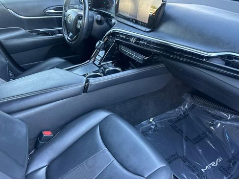 Used 2021 Toyota Mirai w/ Advanced Technology Package RWD image 32