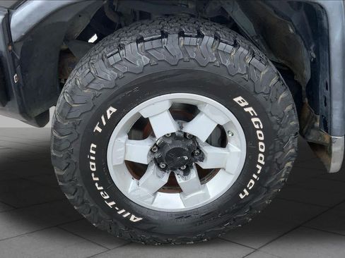 Used 2010 Toyota FJ Cruiser 2WD w/ TRD Sport Pkg image 9