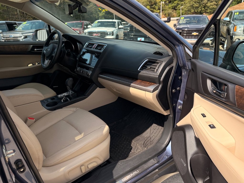 Used 2017 Subaru Outback 2.5i Limited AWD/4WD image 19