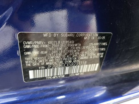 Used 2025 Subaru Crosstrek 2.5i Premium AWD/4WD image 7