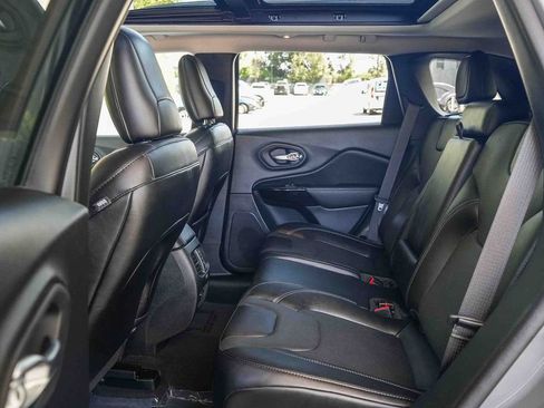 Used 2023 Jeep Cherokee Altitude Lux w/ Lux Elite Package AWD/4WD image 19
