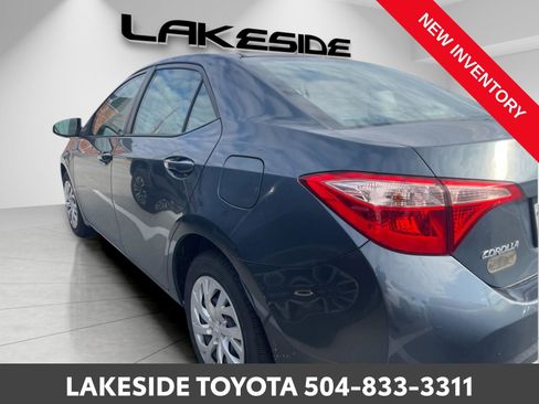 Used 2018 Toyota Corolla LE image 4