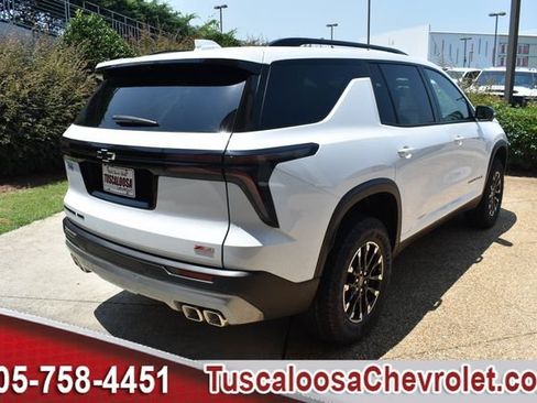 New 2026 Chevrolet Traverse Z71 w/ Driver Confidence Package AWD/4WD image 12