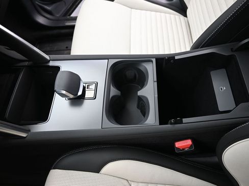 New 2026 Land Rover Discovery Sport Landmark AWD/4WD image 30